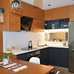 Central Luxury Apartment